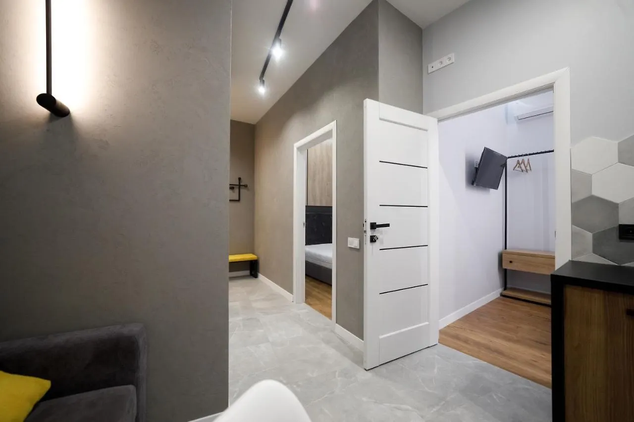 Royal Apartment On Hmelnytskogo 37 Λβιβ 0*,
